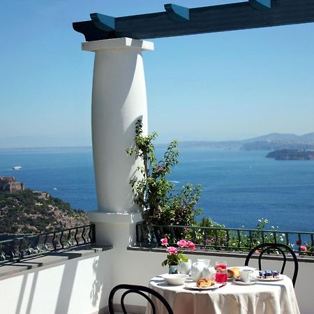 La Pergola Del Torchio Bed and Breakfast Ischia Buitenkant foto